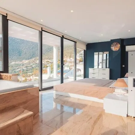 5 Bedroom Nr Sea, Heated Pool Games Kaş