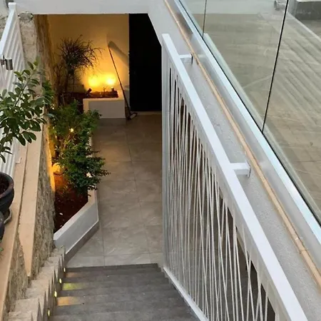 度假居 5 Bedroom Nr Sea, Heated Pool Games